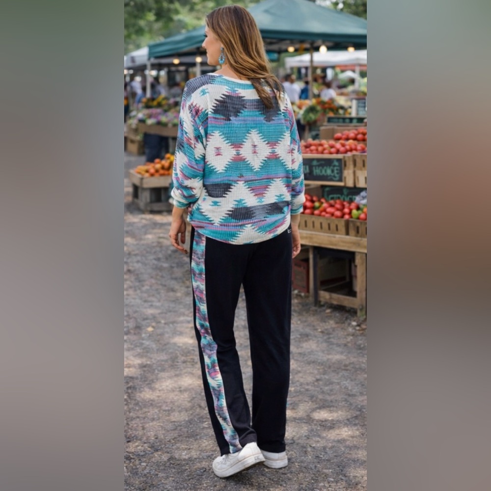 Aztec Print 2 Piece Jogger Lounge Set - Picture 4 of 6